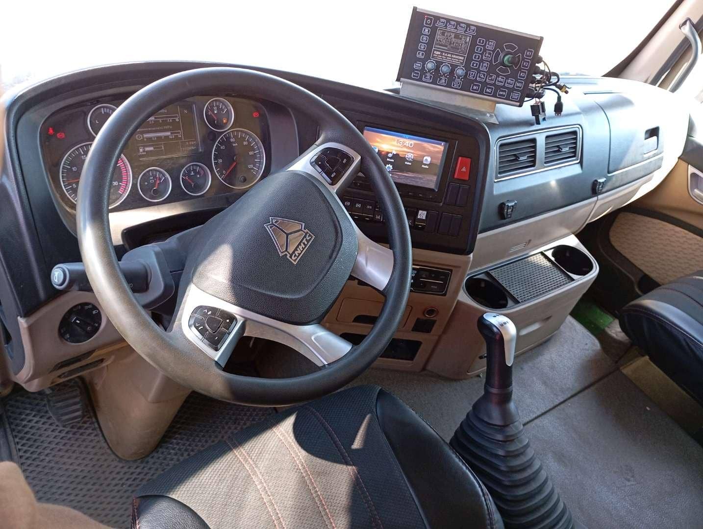 HOWO ZZ3256V384GE 6x4,  111 242 км, 2023 года в лизинг