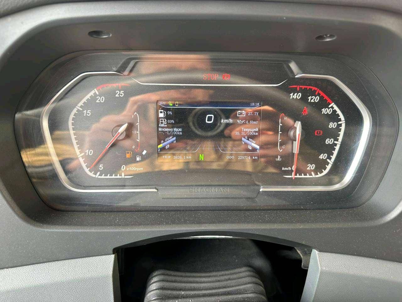 Shacman SX42584V324,  229 714 км, 2024 года в лизинг