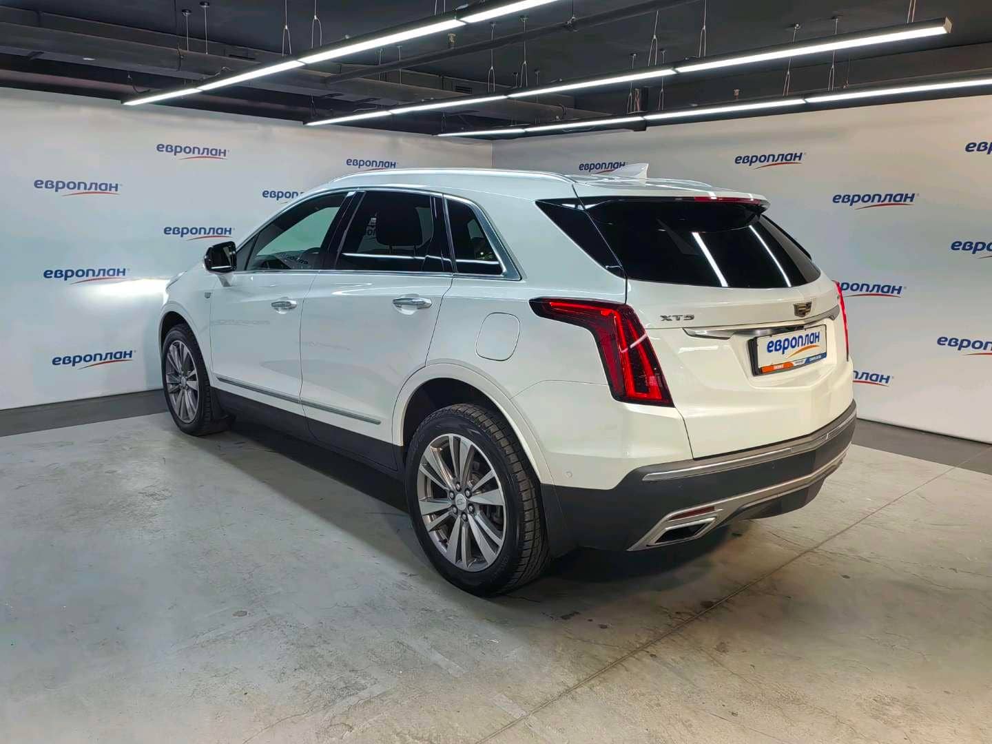 Cadillac XT5,  73 813 км, 2021 года в лизинг