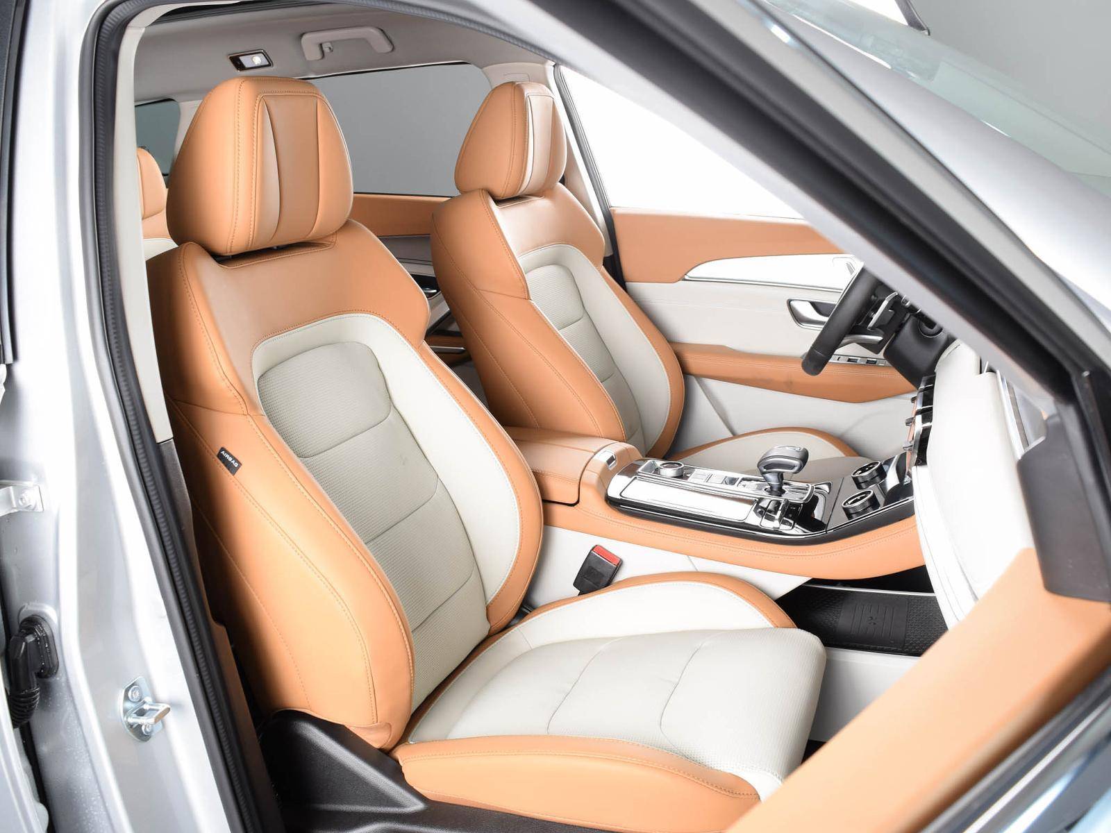 Jetour X70 Plus 1.6TGDI-7DCT Luxury