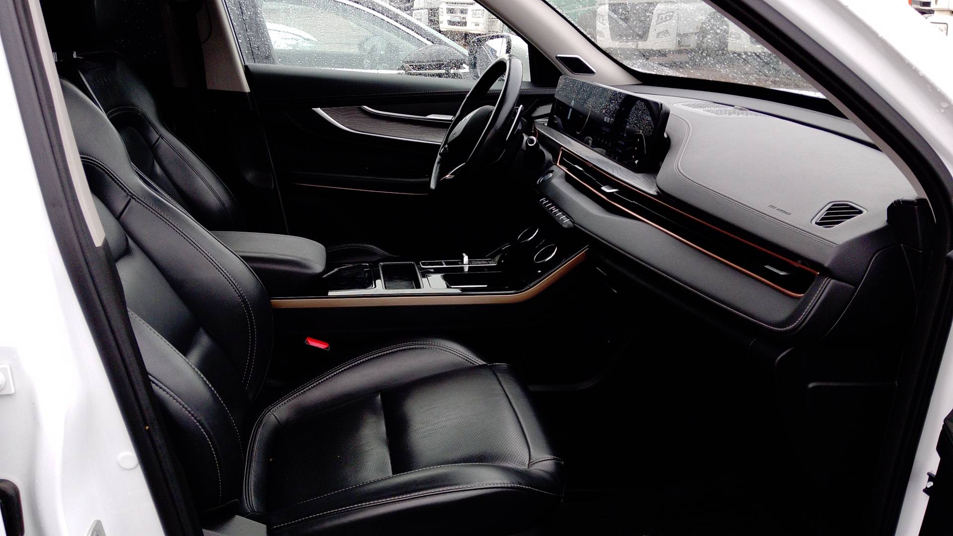 EXEED LX,  124 282 км, 2023 года в лизинг