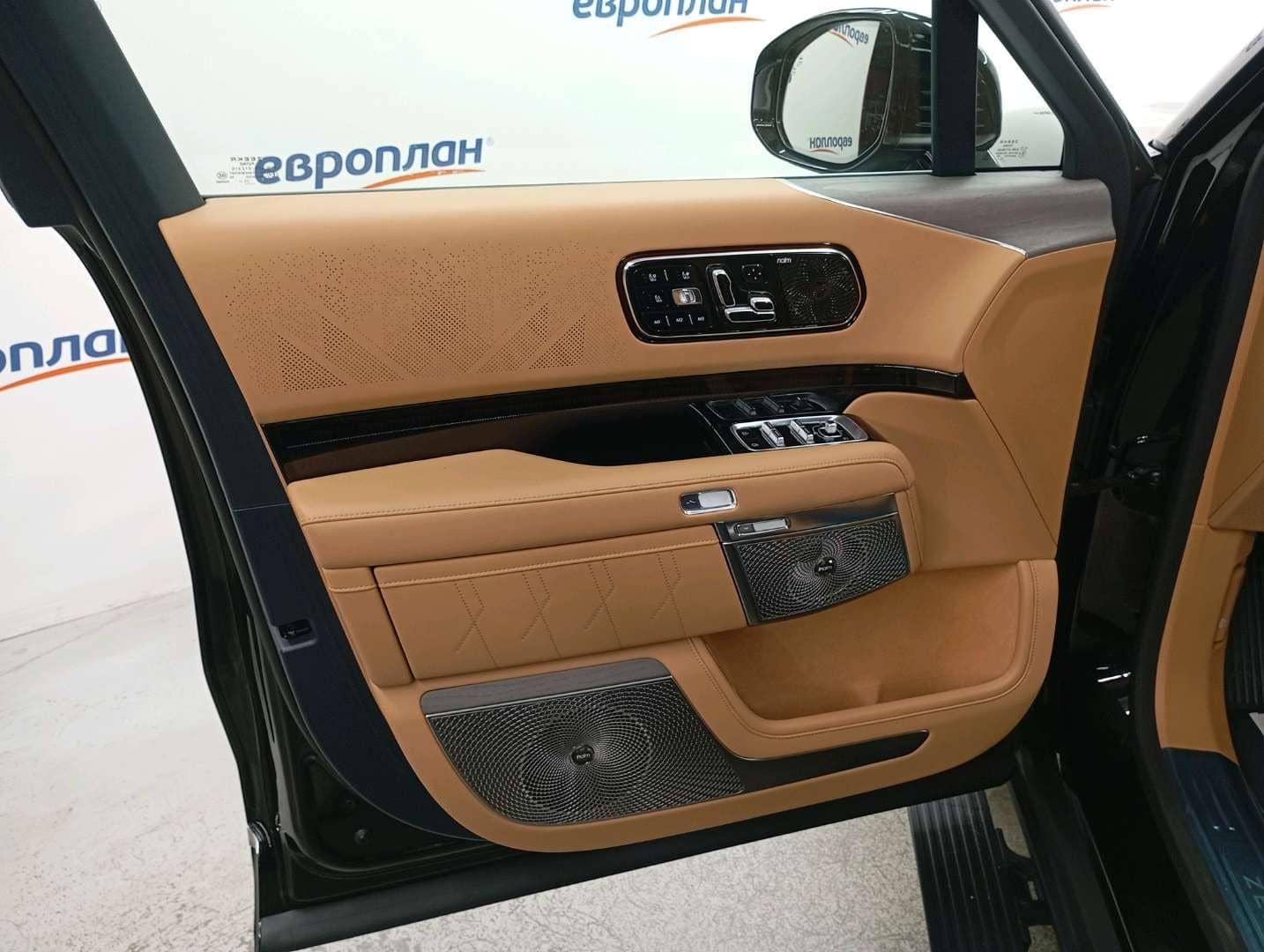 Zeekr 9X,  39 217 км, 2025 года в лизинг