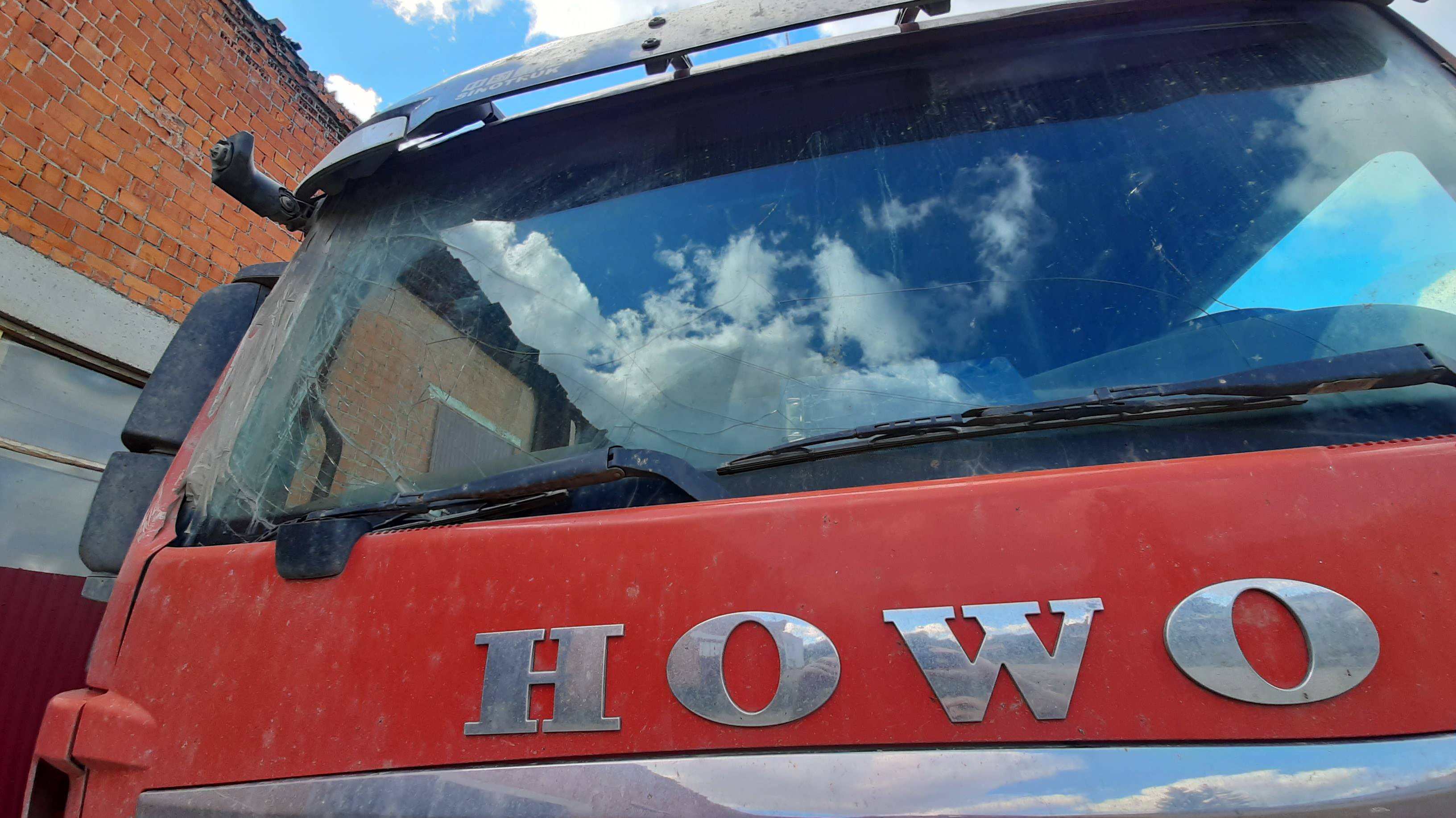 HOWO ZZ3317V386GE1 8х4 Лот 000000324