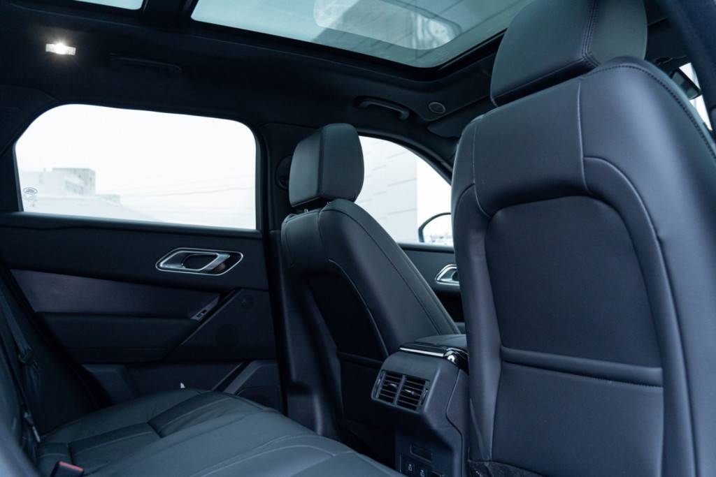 Land Rover Velar 2.0 250 Дайнэмик СЕ (Dynamic SE)