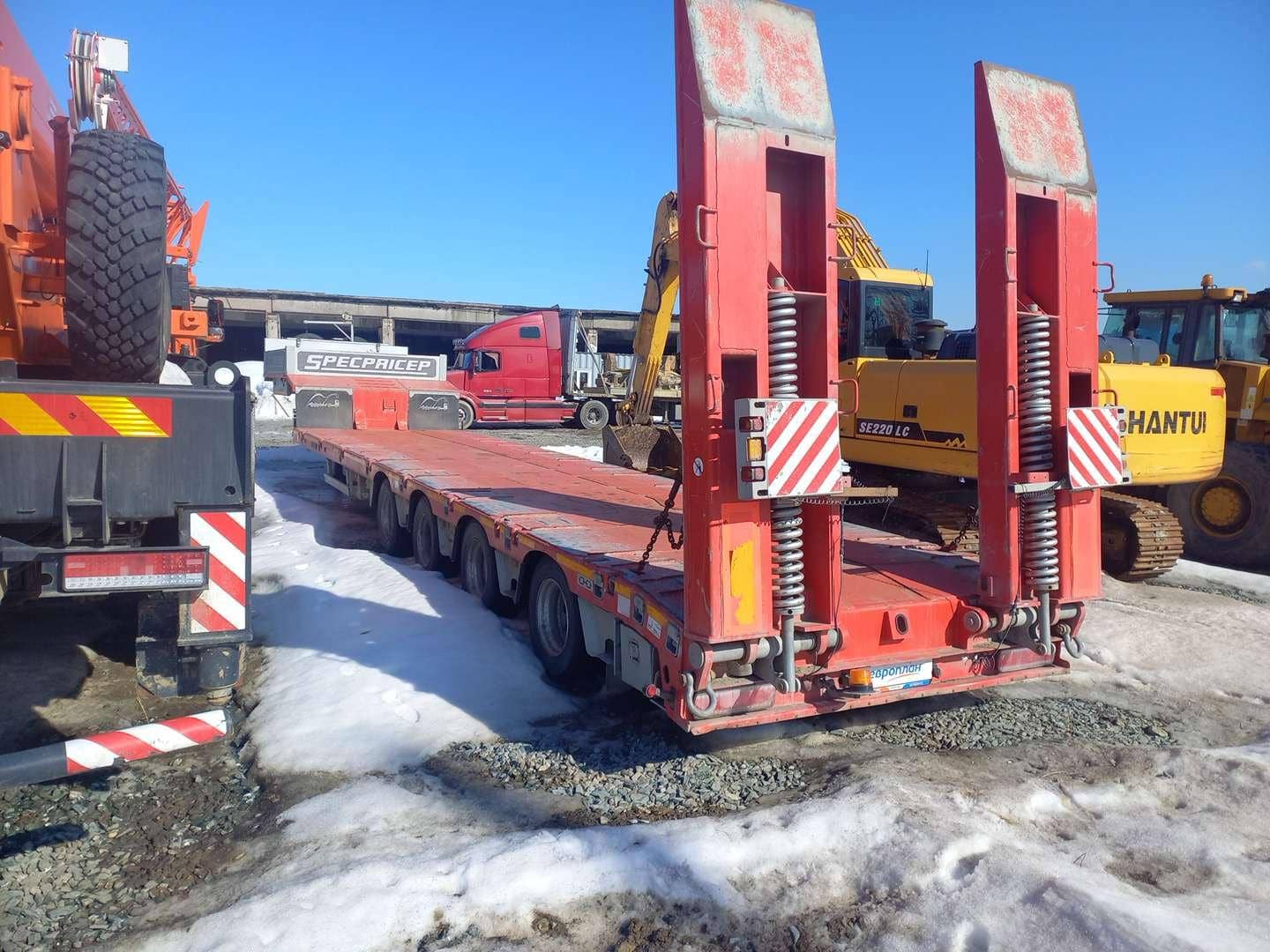 Компания СпецПрицеп Тяжеловоз низкорамный 9942L4, 2023 года в лизинг