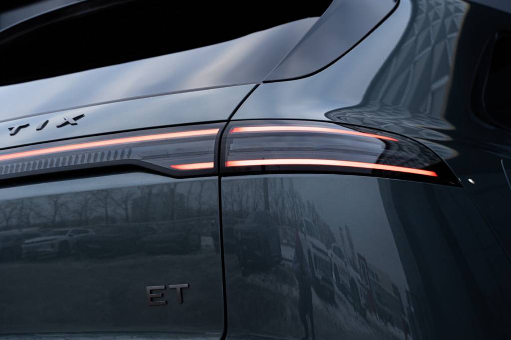 EXEED Exlantix ET 1.5T+40KWh AWD TOP BL