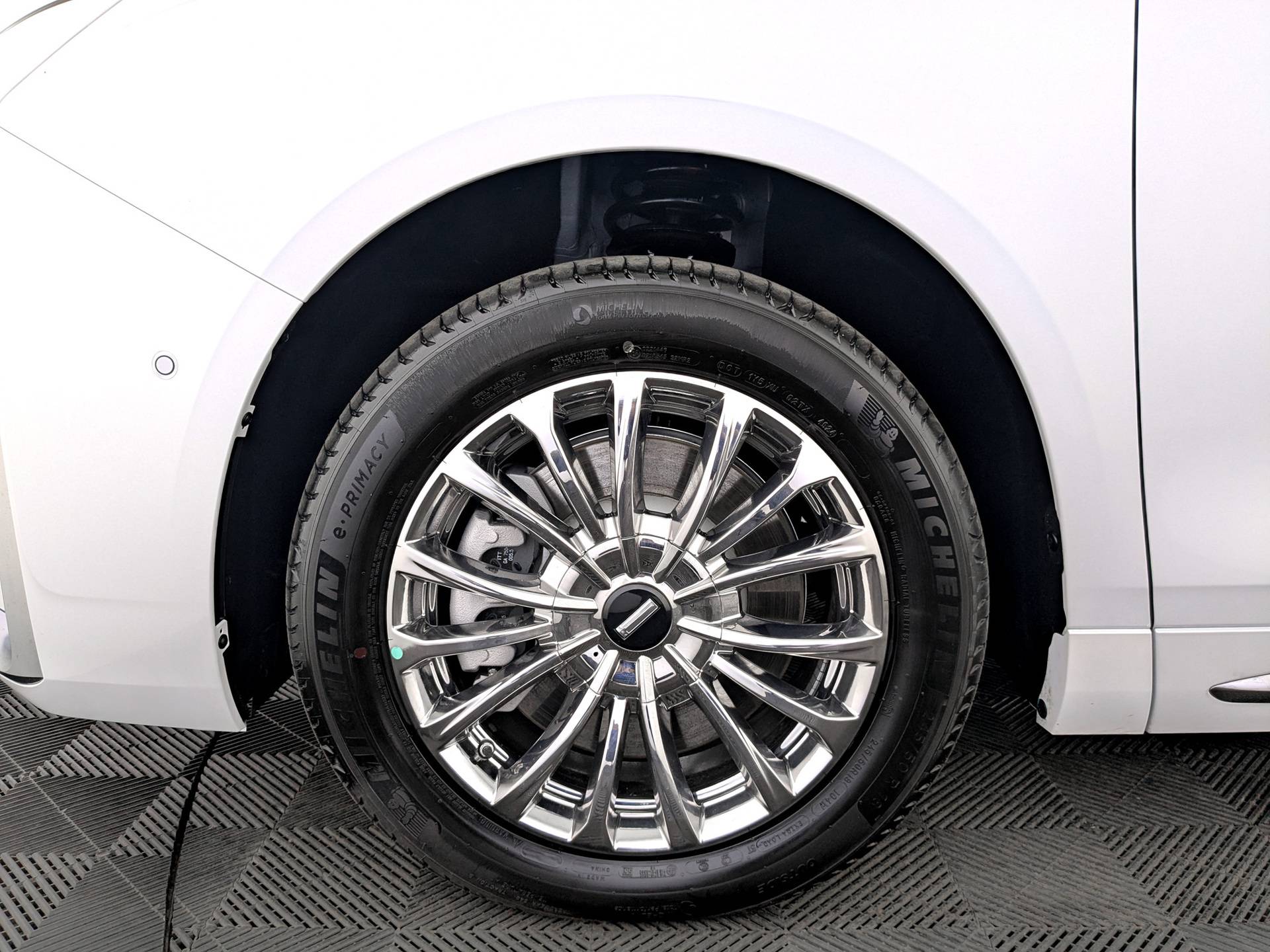 Wey 80 PHEV 1.5 T DHT 4WD Business Lounge