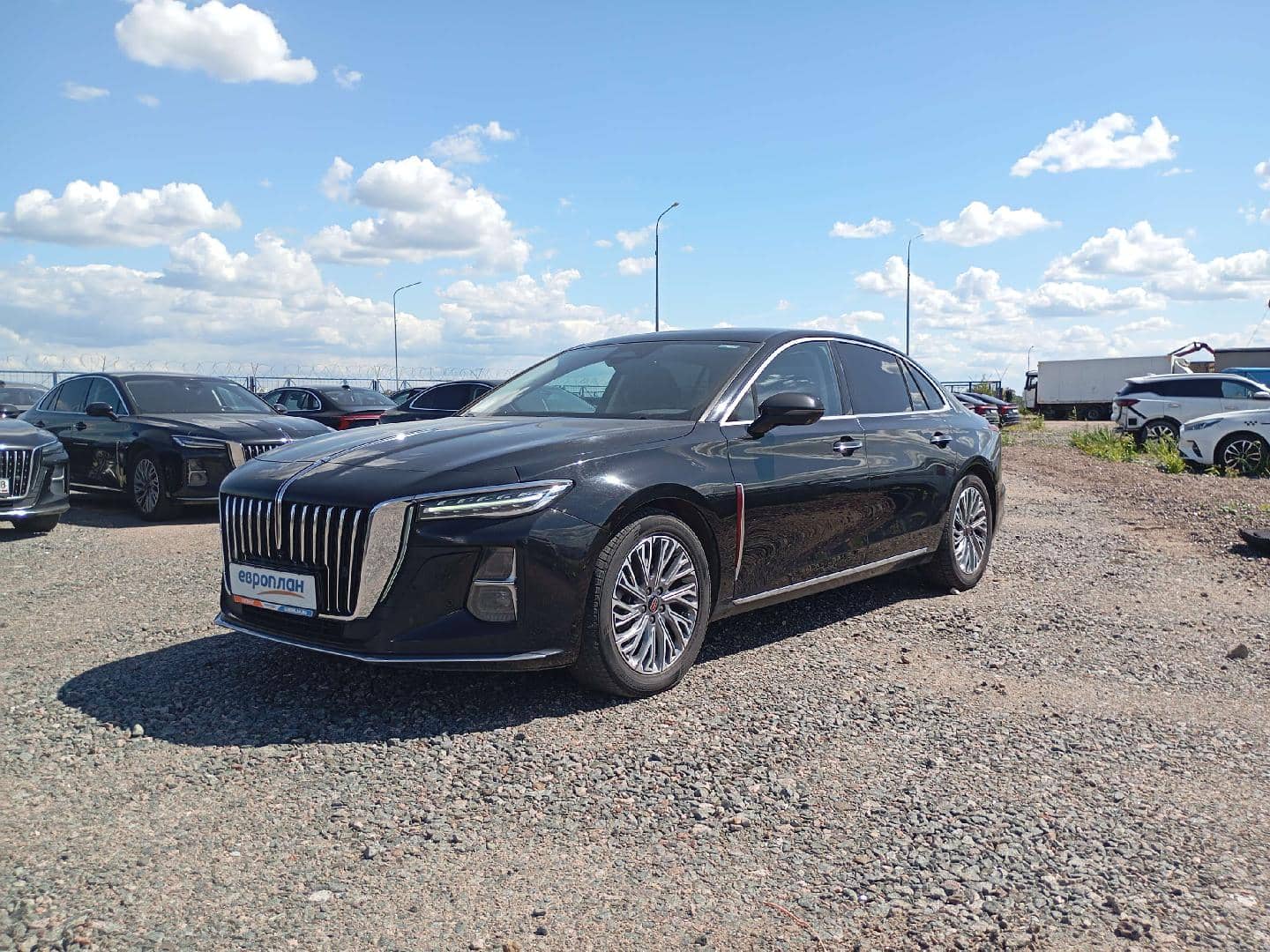 Hongqi H5