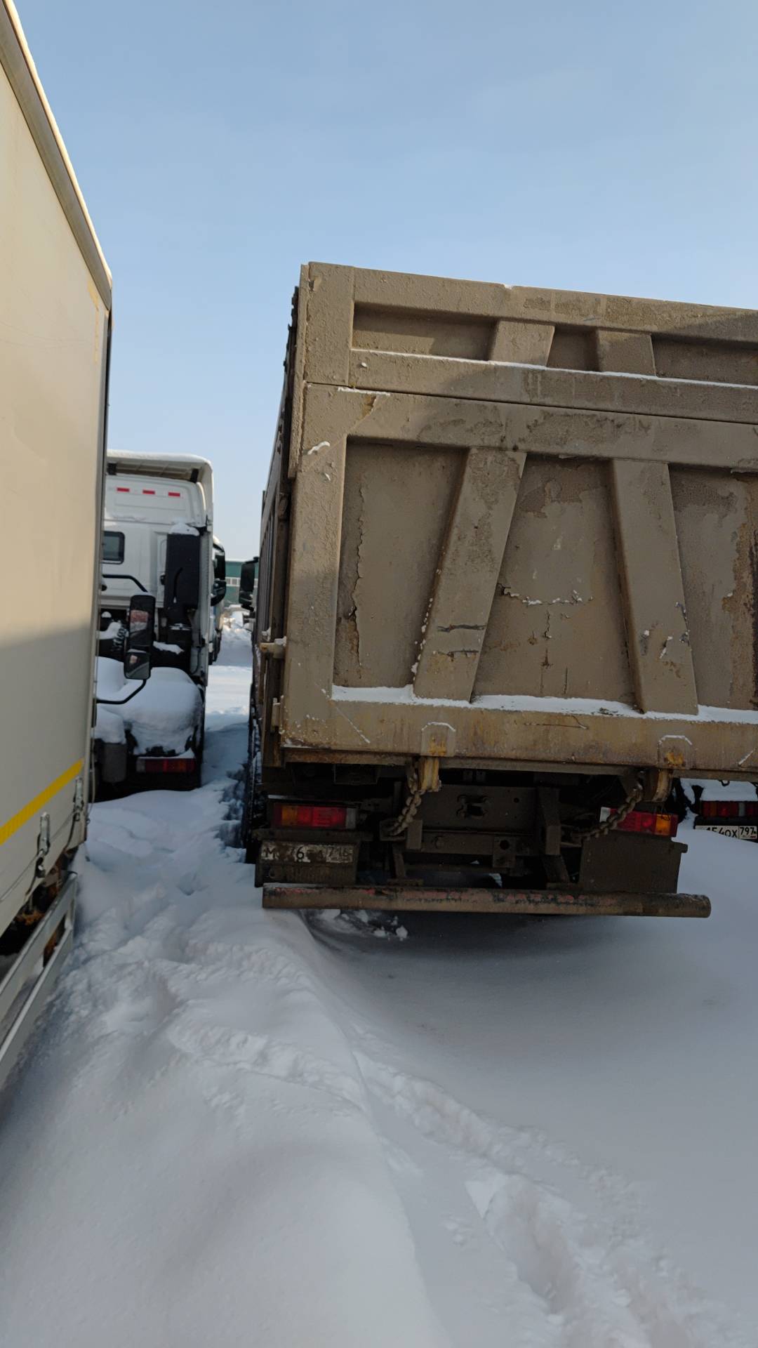 Shacman SX33186V366,  175 000 км, 2023 года в лизинг