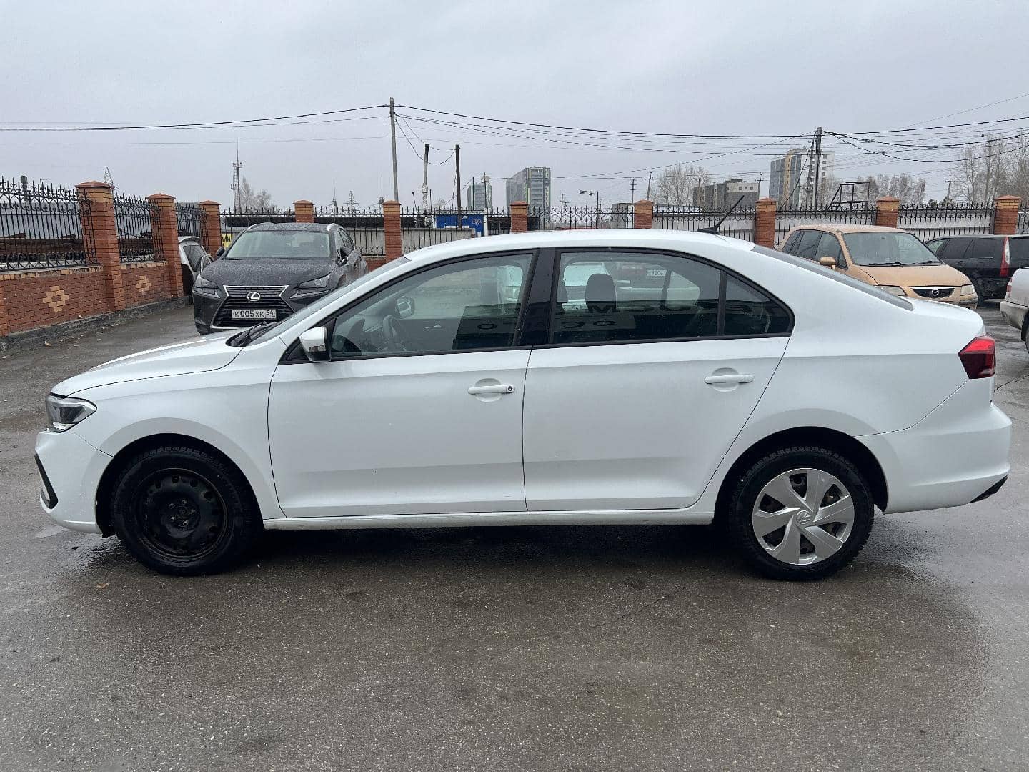 Volkswagen Polo,  71 527 км, 2020 года в лизинг