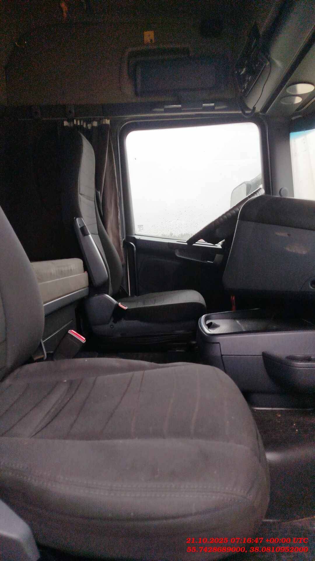 SCANIA R 400 LA4x2HNA (Highline),  833 929 км, 2018 года в лизинг