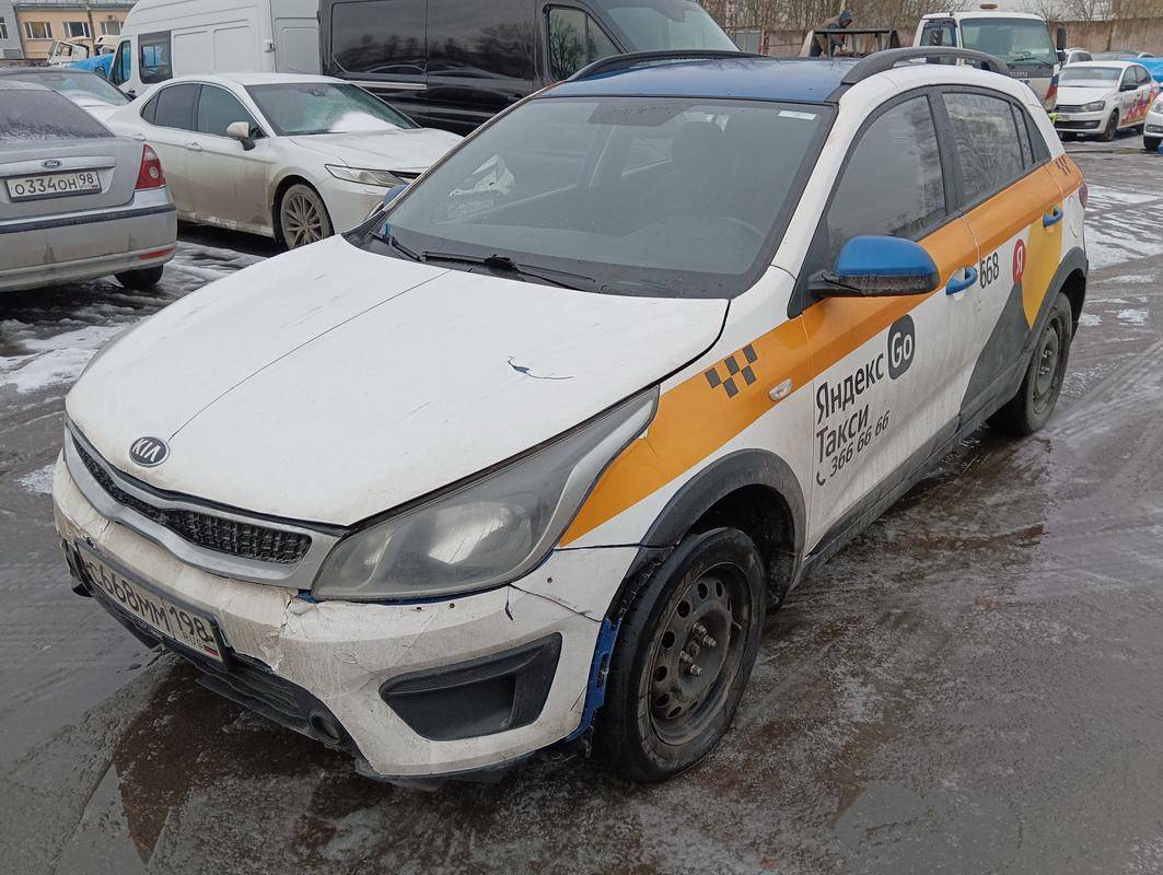 KIA Rio X-Line,  259 991 км, 2019 года в лизинг