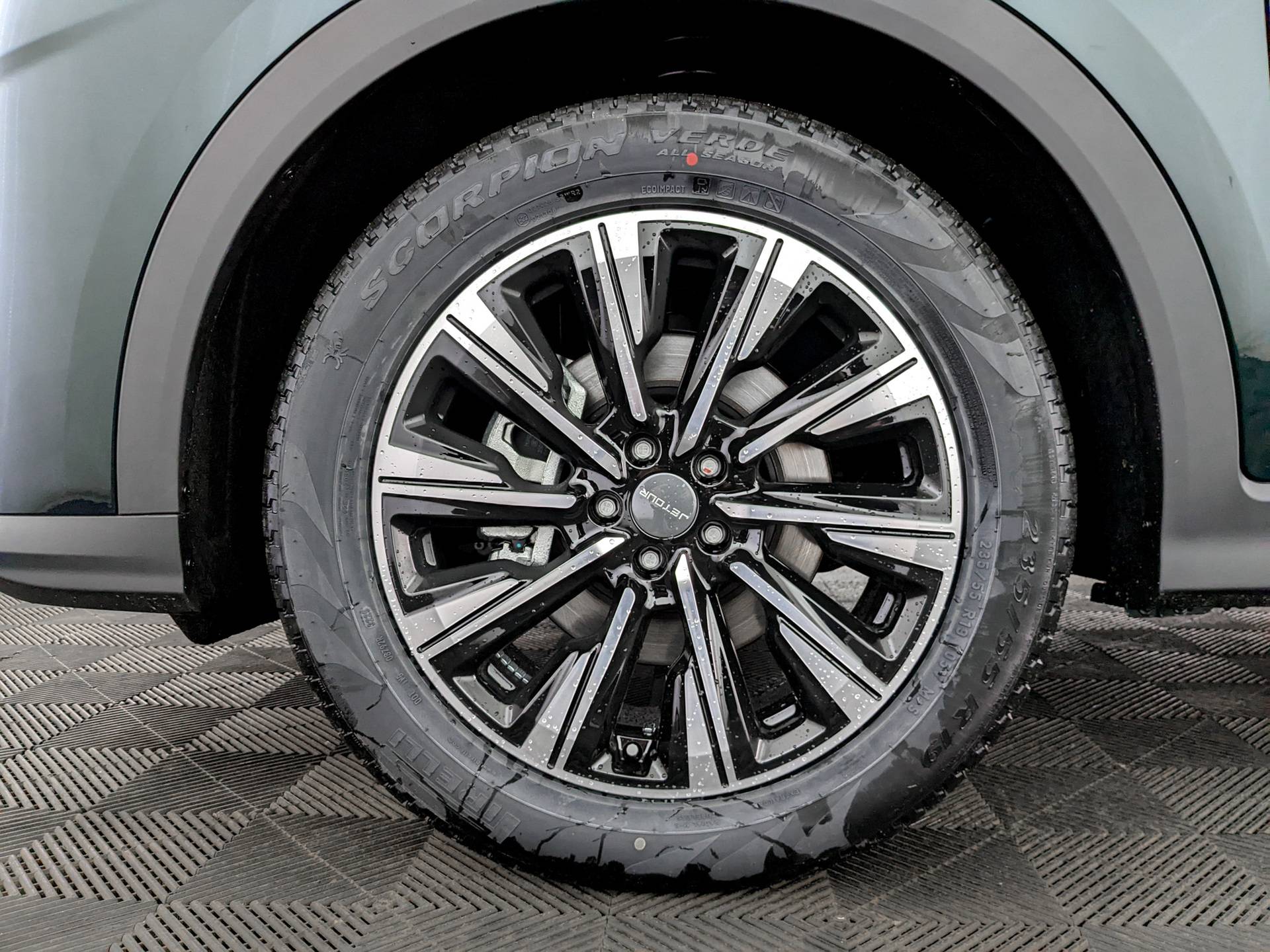 Jetour X70 Plus 1.6TGDI-7DCT Luxury