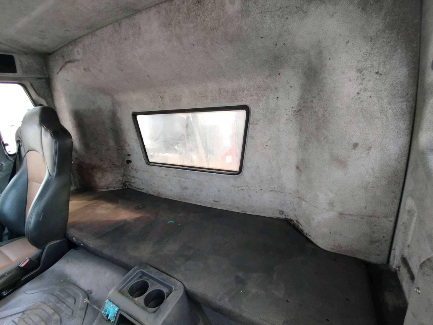 FAW CA3310P66K24T4E4 8x4 (E4),  100 000 км, 2023 года в лизинг