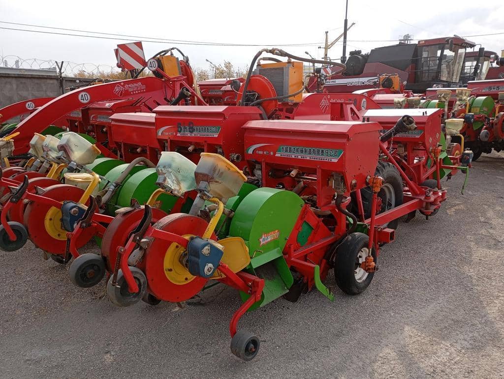 Jilin Kangda Agricultural Machinery 2BMZF-12C сеялка точного высева