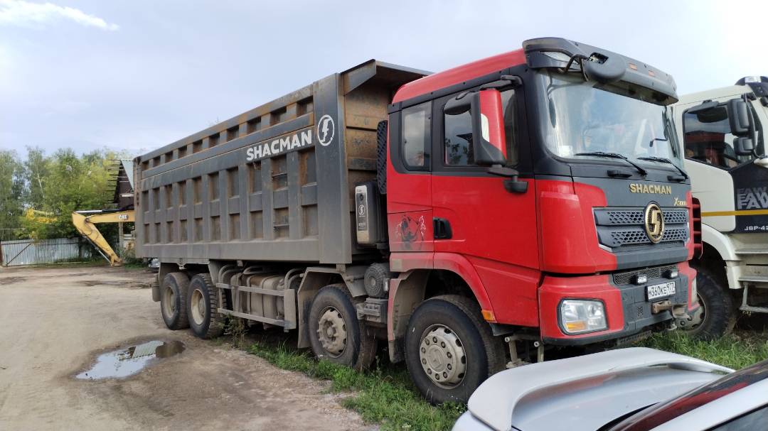 Shacman SX33186W366C