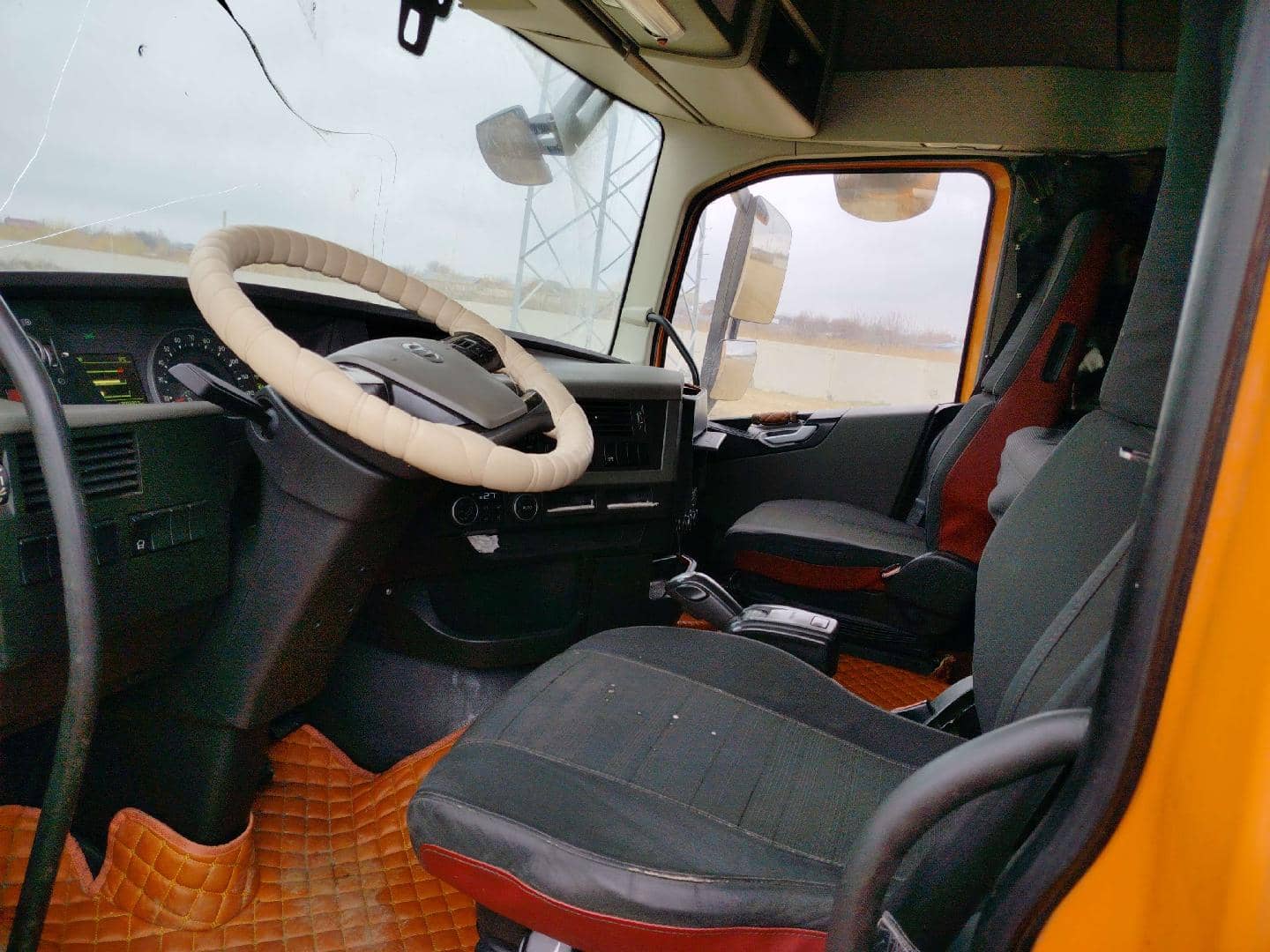 Volvo FH 460 4x2 (FH),  1 360 320 км, 2017 года в лизинг
