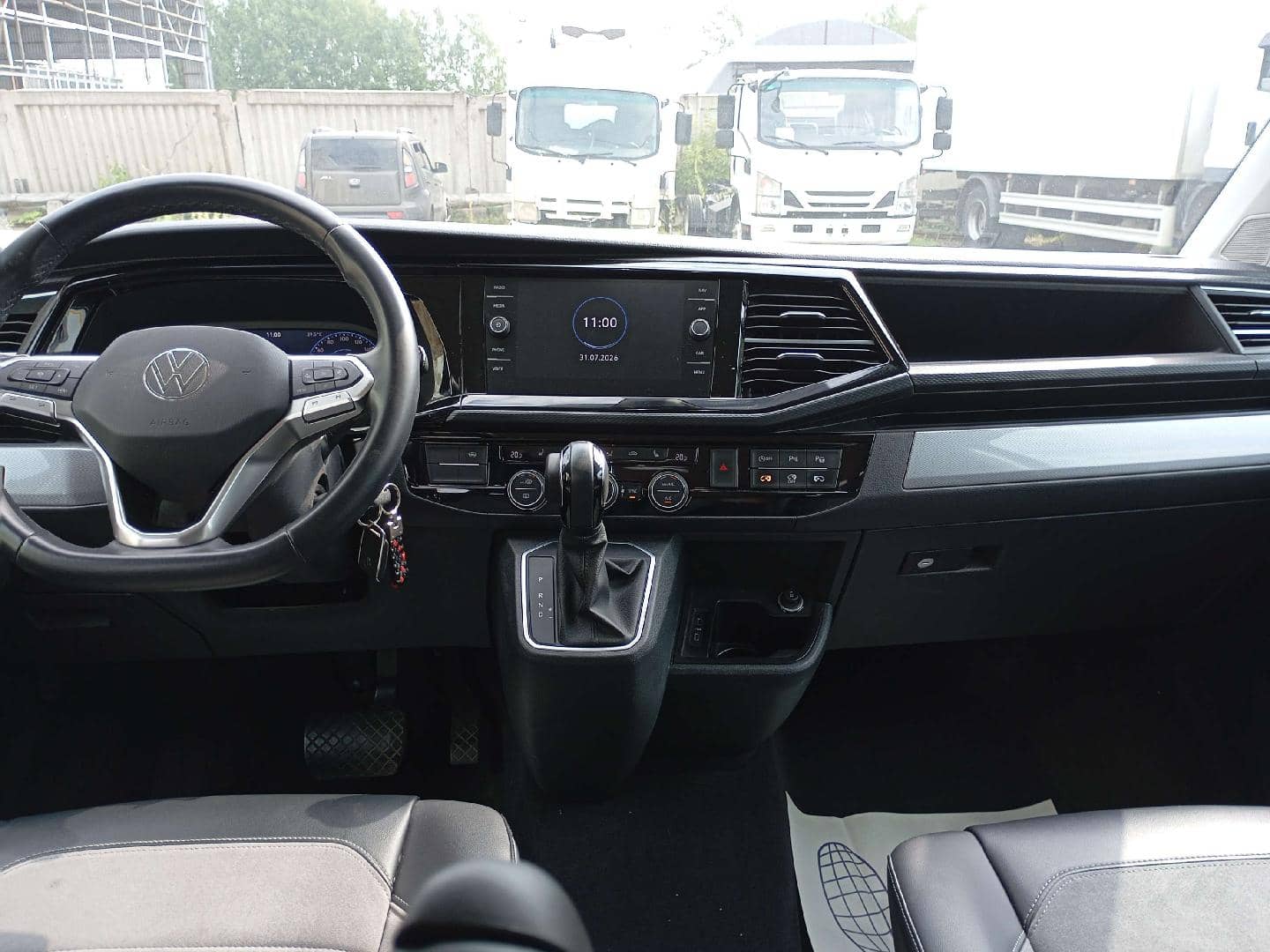 Volkswagen Multivan,  53 860 км, 2023 года в лизинг