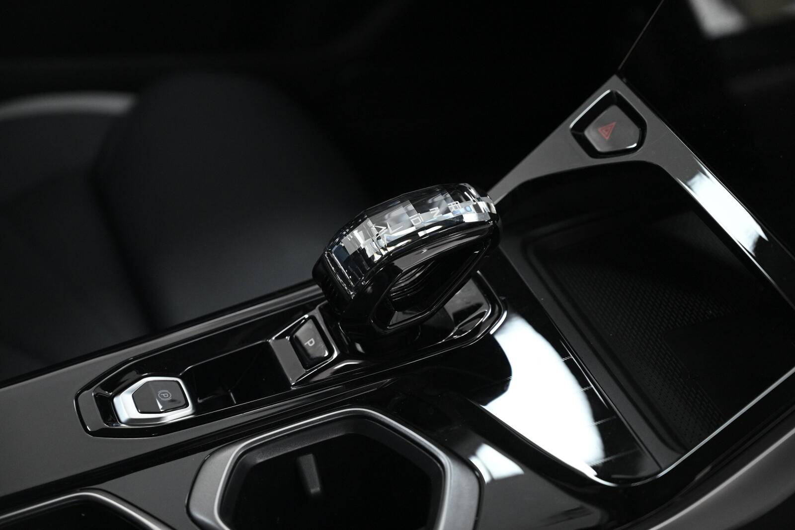 Geely Atlas Flagship Sport 2.0T 7DCT 2WD