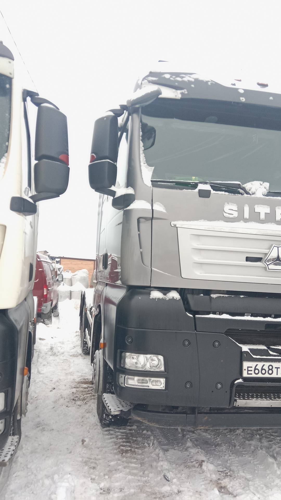 Sitrak С7Н 6×4 ZZ4256V364HE,  47 059 км, 2023 года в лизинг