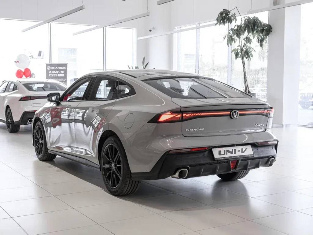 Changan Uni-V 1.5 7DCT Tech  