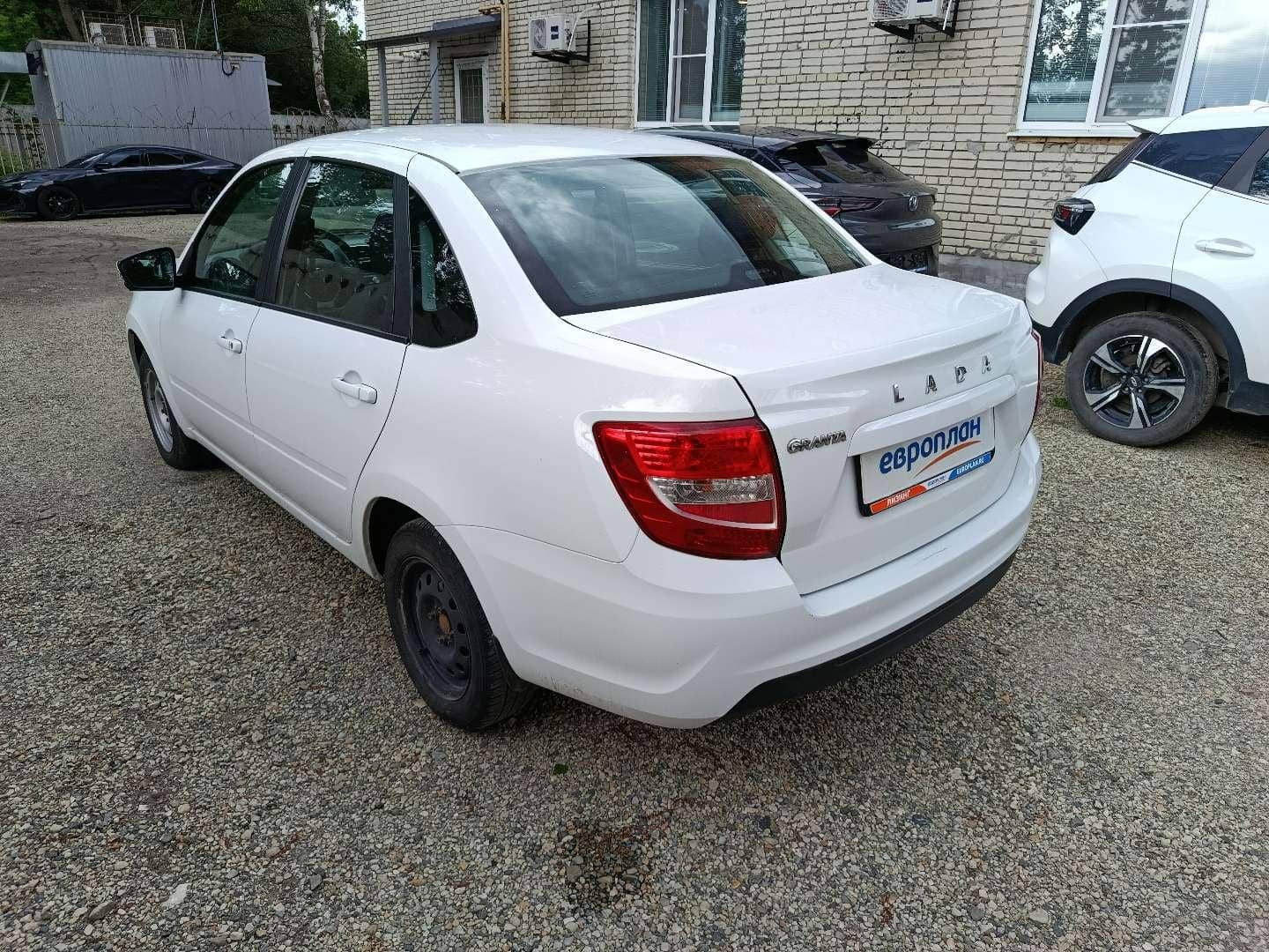 Lada Granta седан,  87 990 км, 2024 года в лизинг