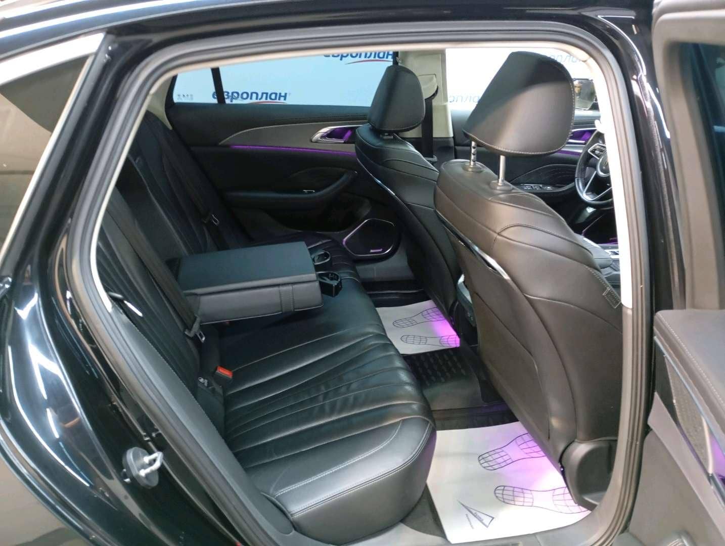 Hongqi H5,  218 513 км, 2023 года в лизинг
