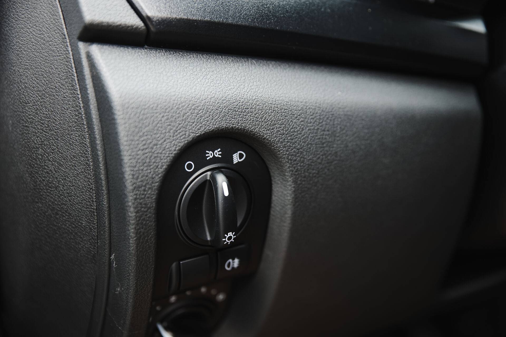 Lada Granta седан Classic 24 Кондиционер 1.6 90hp 5MT