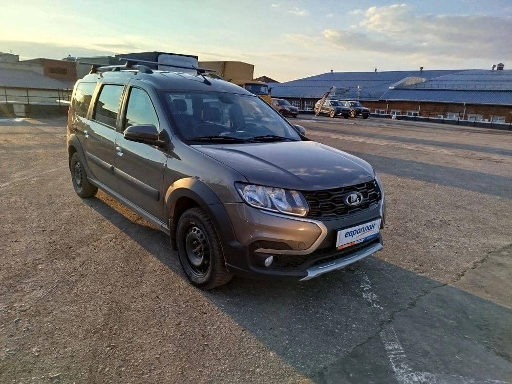 Lada Largus Кросс,  100 840 км, 2022 года в лизинг
