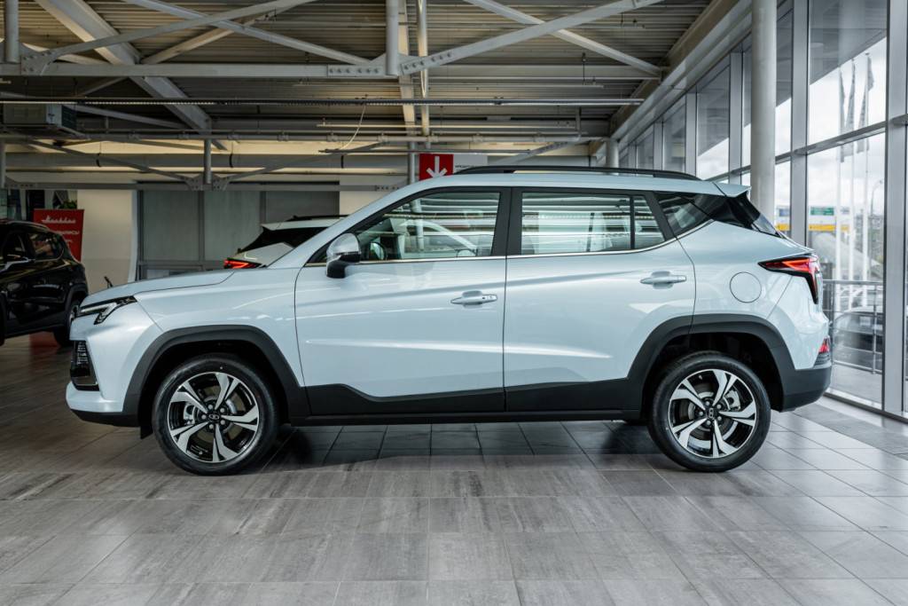 Москвич 3 Стандарт плюс 1.5Т CVT