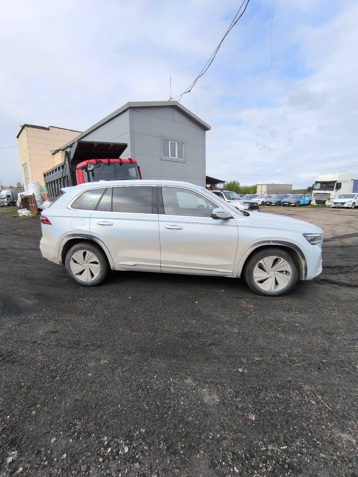 Geely Monjaro Hi-P (Xingyue L Hi-P),  54 394 км, 2022 года