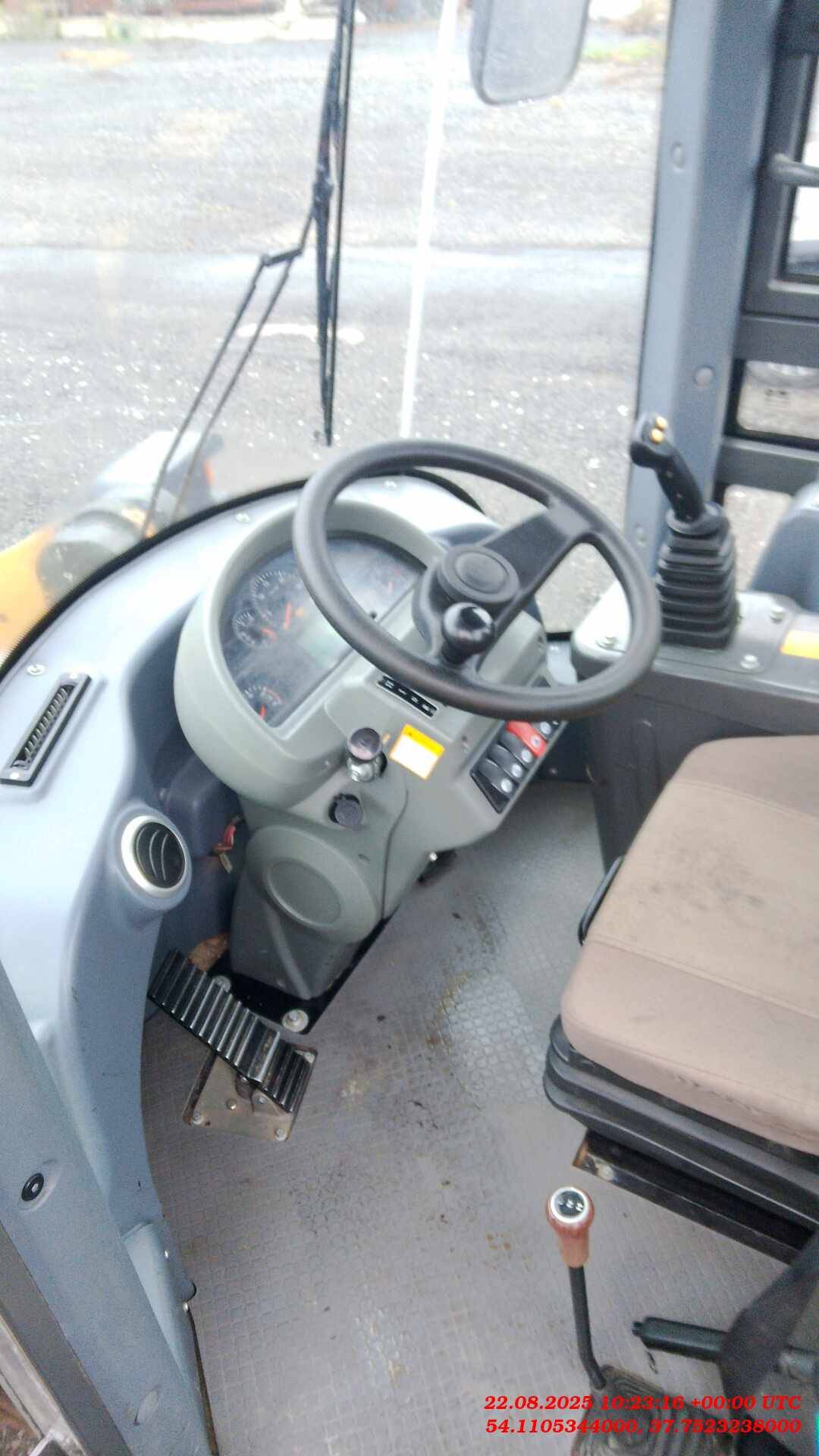 Ensign YX635,  18 977 км, 2022 года в лизинг