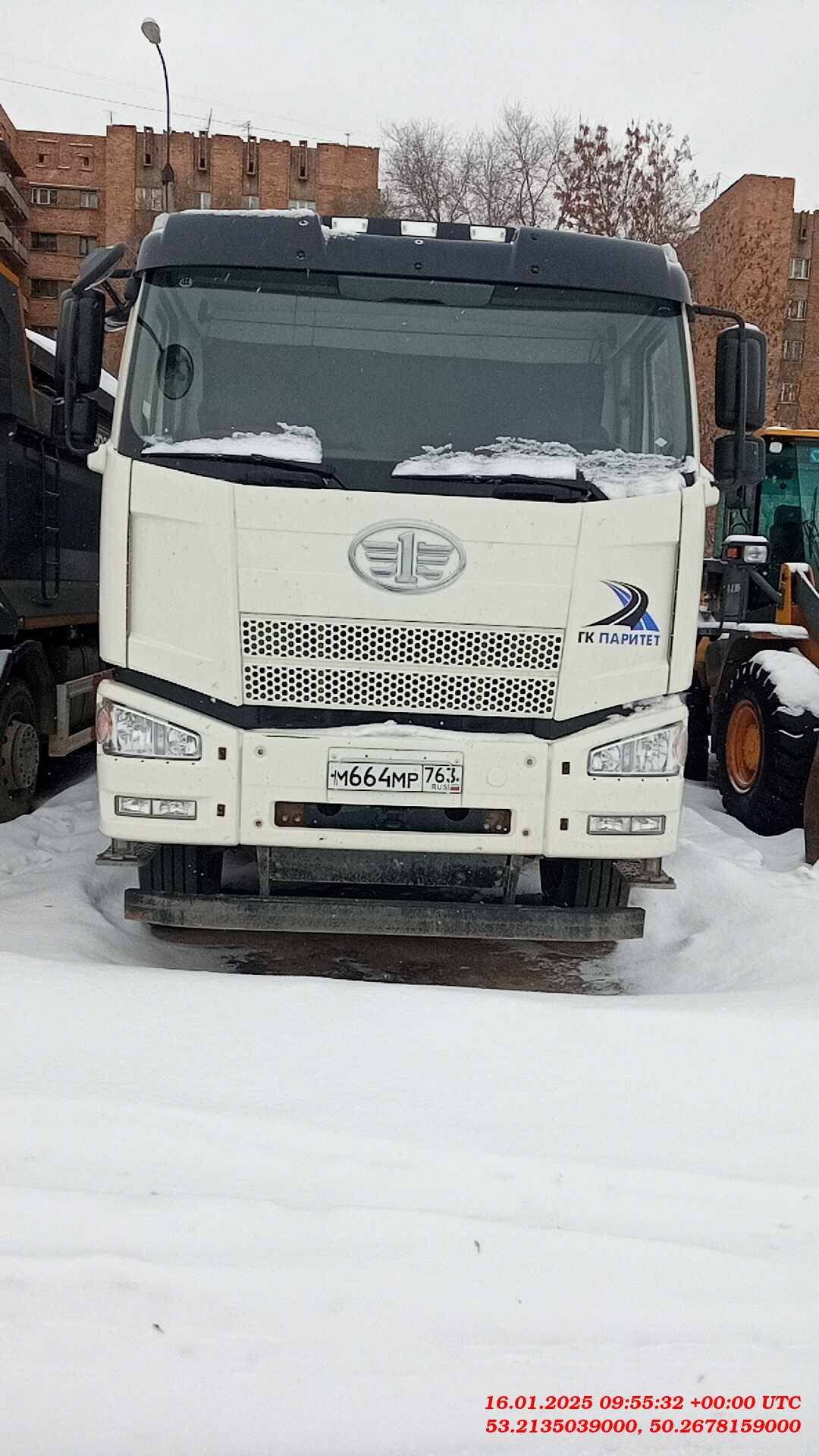 FAW CA3310P66K24T4E5 8х4,  100 000 км, 2023 года в лизинг