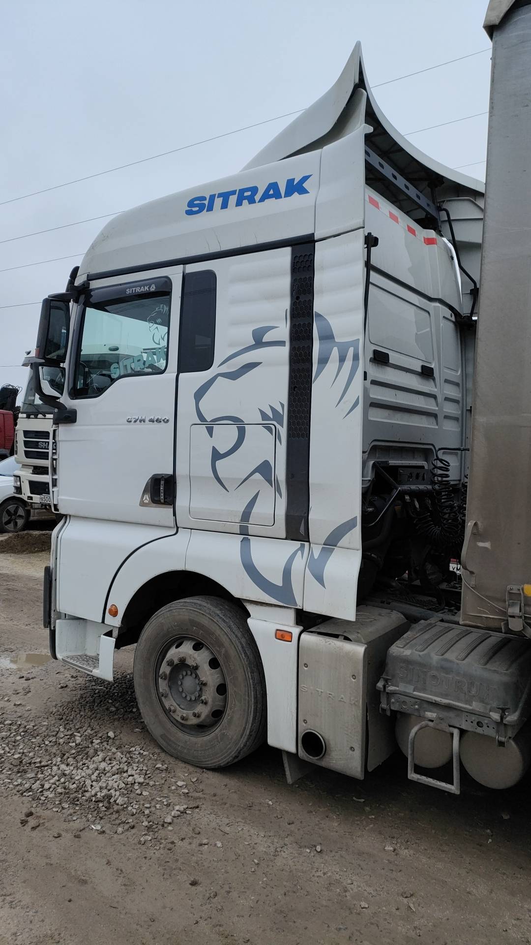 Sitrak C7H 4x2 ZZ4186V361HE,  365 082 км, 2022 года