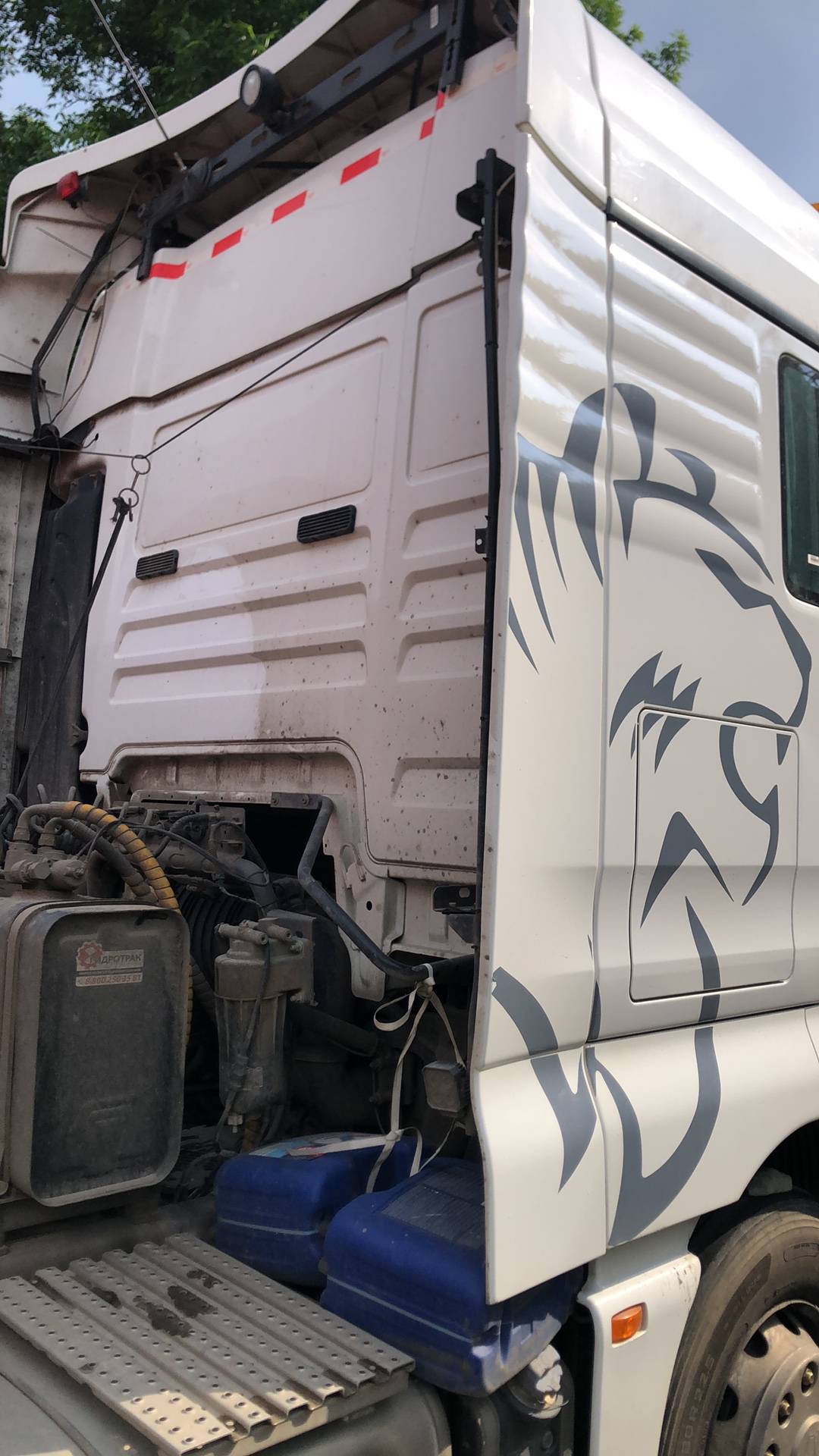 Sitrak С7Н 6×4 ZZ4256V364HE,  156 322 км, 2023 года в лизинг