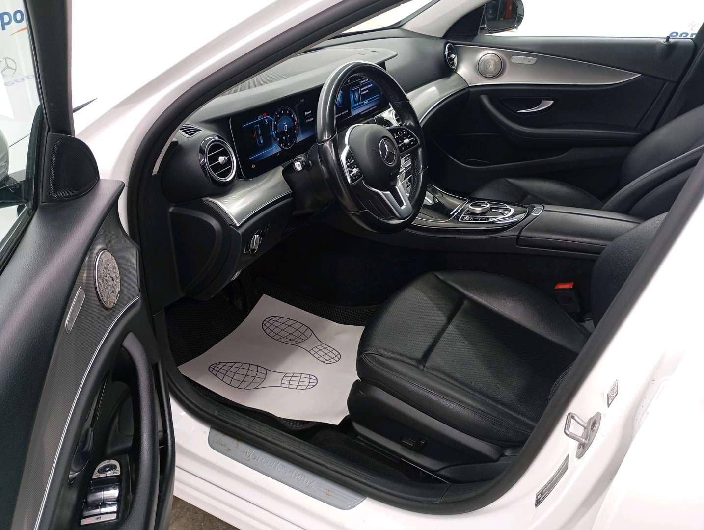 Mercedes-Benz E седан,  177 231 км, 2019 года в лизинг