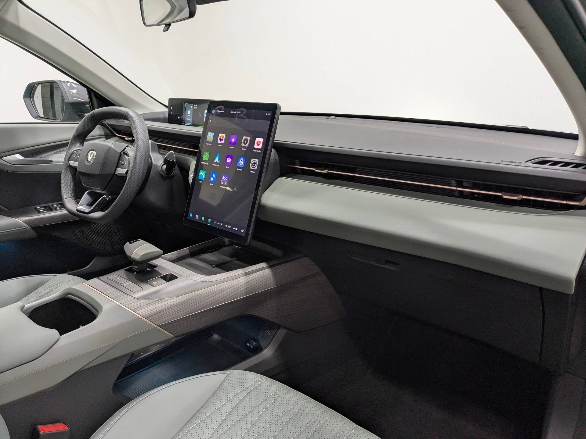 Changan Lamore Tech 1.5 DCT 180hp 2WD 