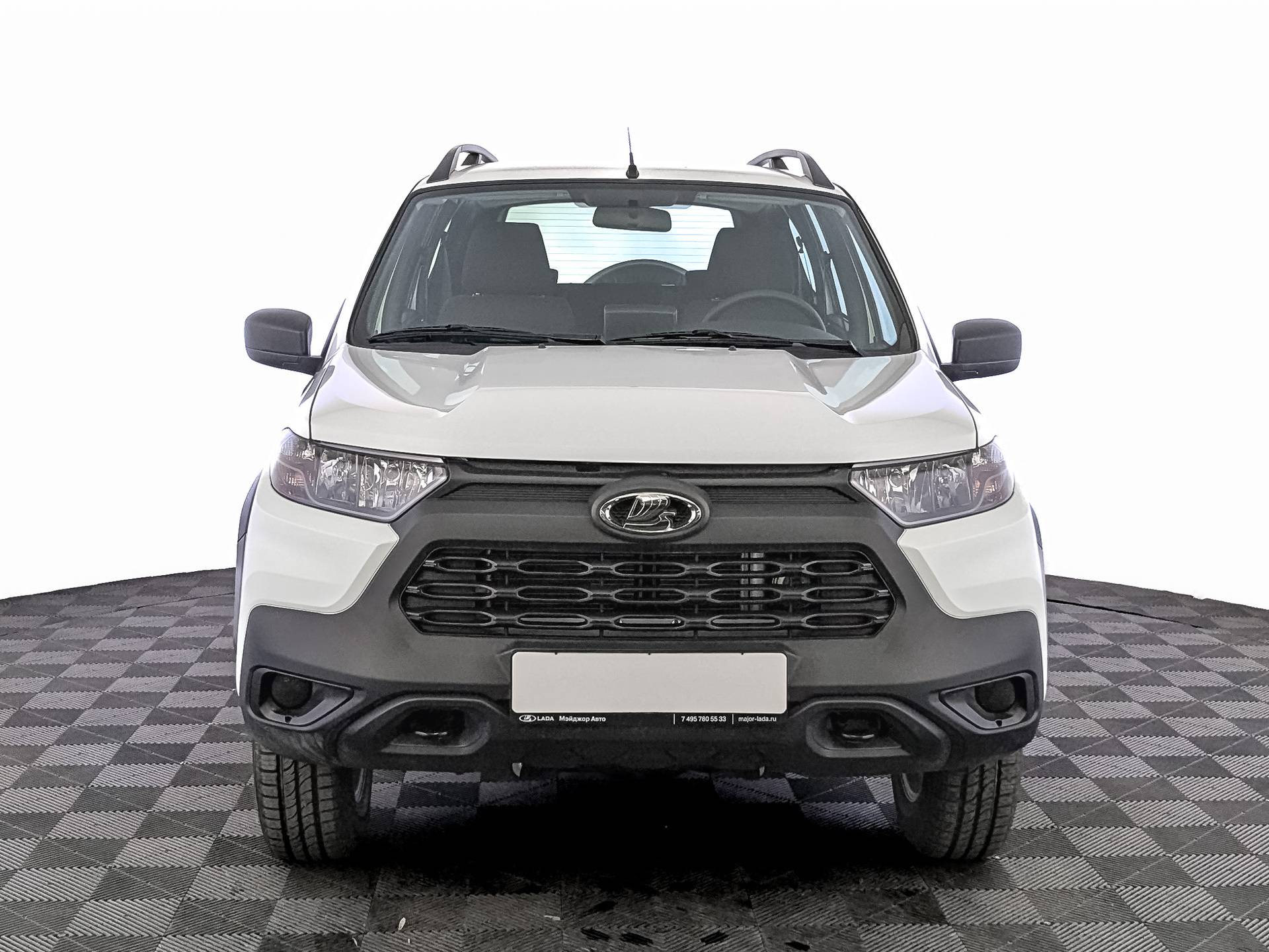 Lada Niva Travel Comfort 24 MMS 1.7 80hp 5MT
