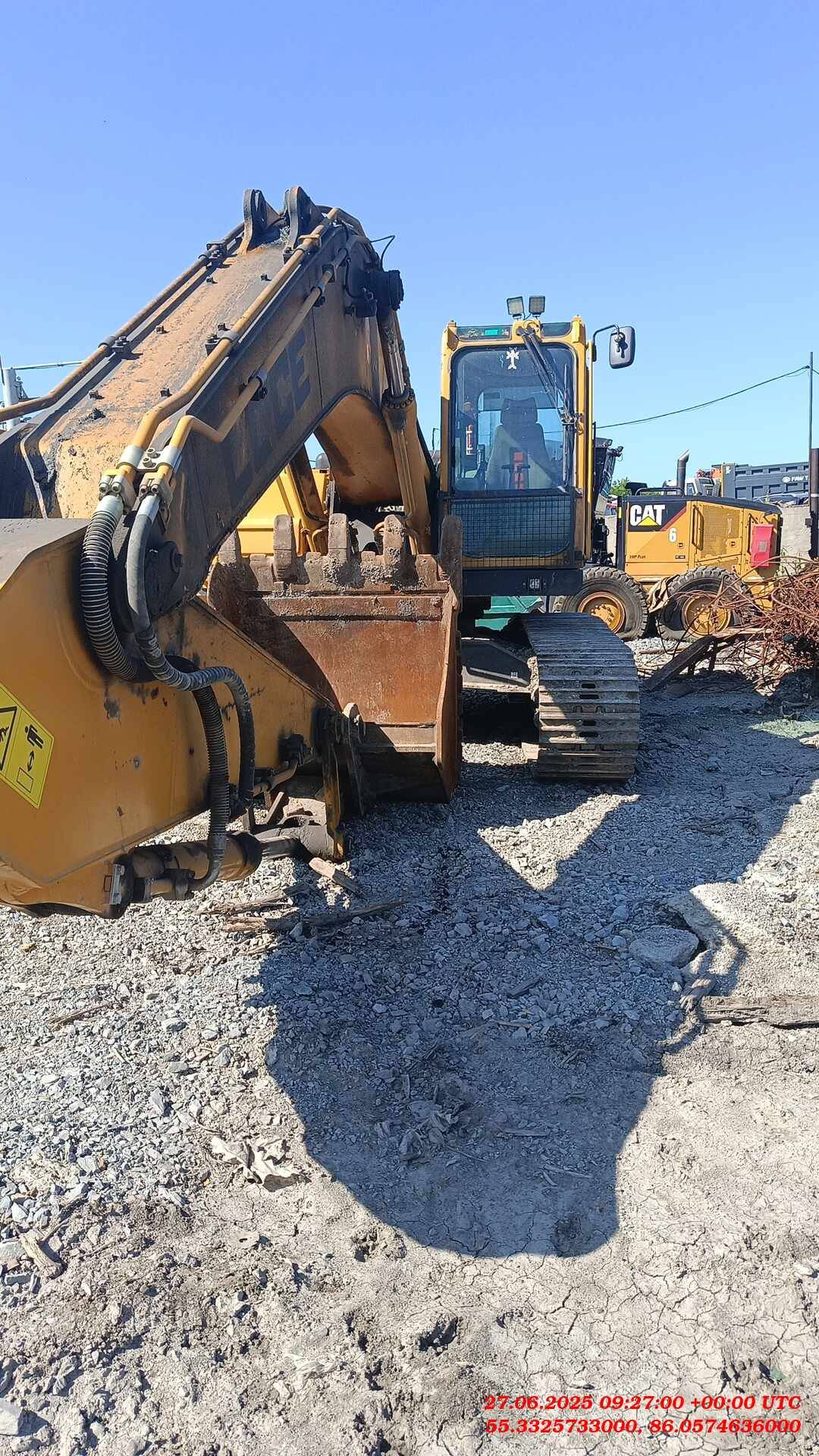 SDLG/LGCE E6300F