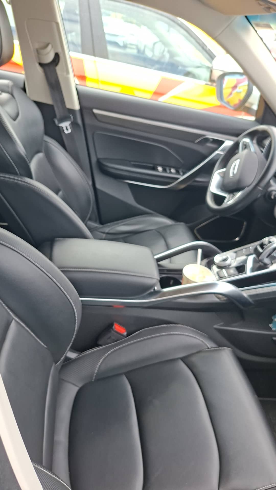 Geely Atlas Pro,  240 000 км, 2023 года в лизинг
