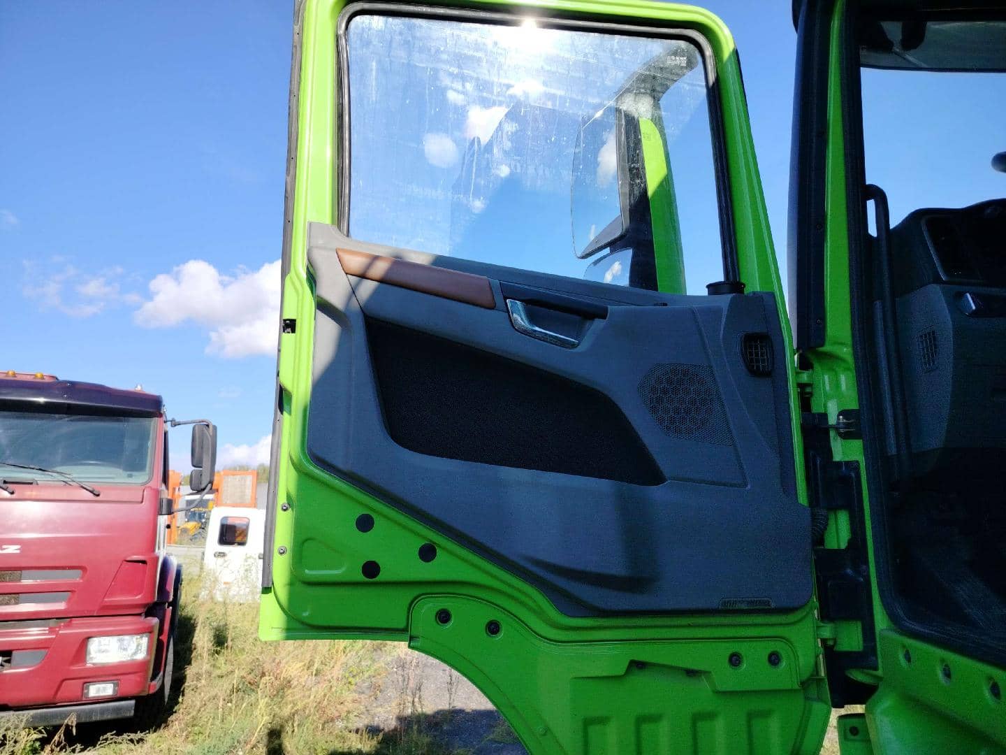 Shacman SX32586V384,  57 094 км, 2023 года в лизинг