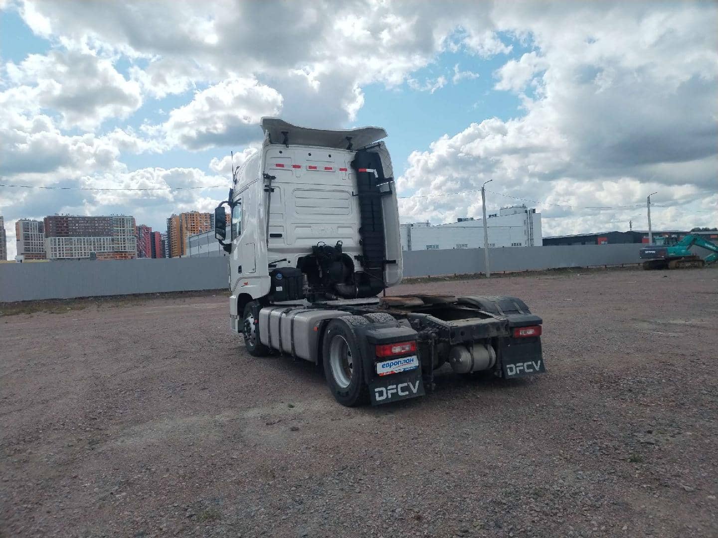 DongFeng GX D111A 4x2,  166 433 км, 2023 года в лизинг