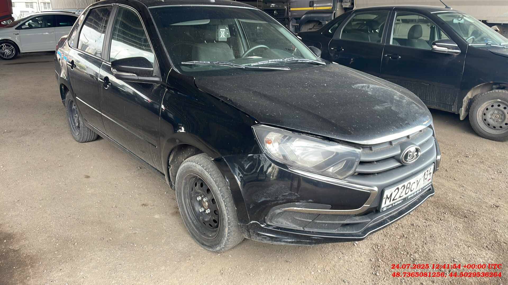 Lada Granta седан,  186 709 км, 2023 года в лизинг