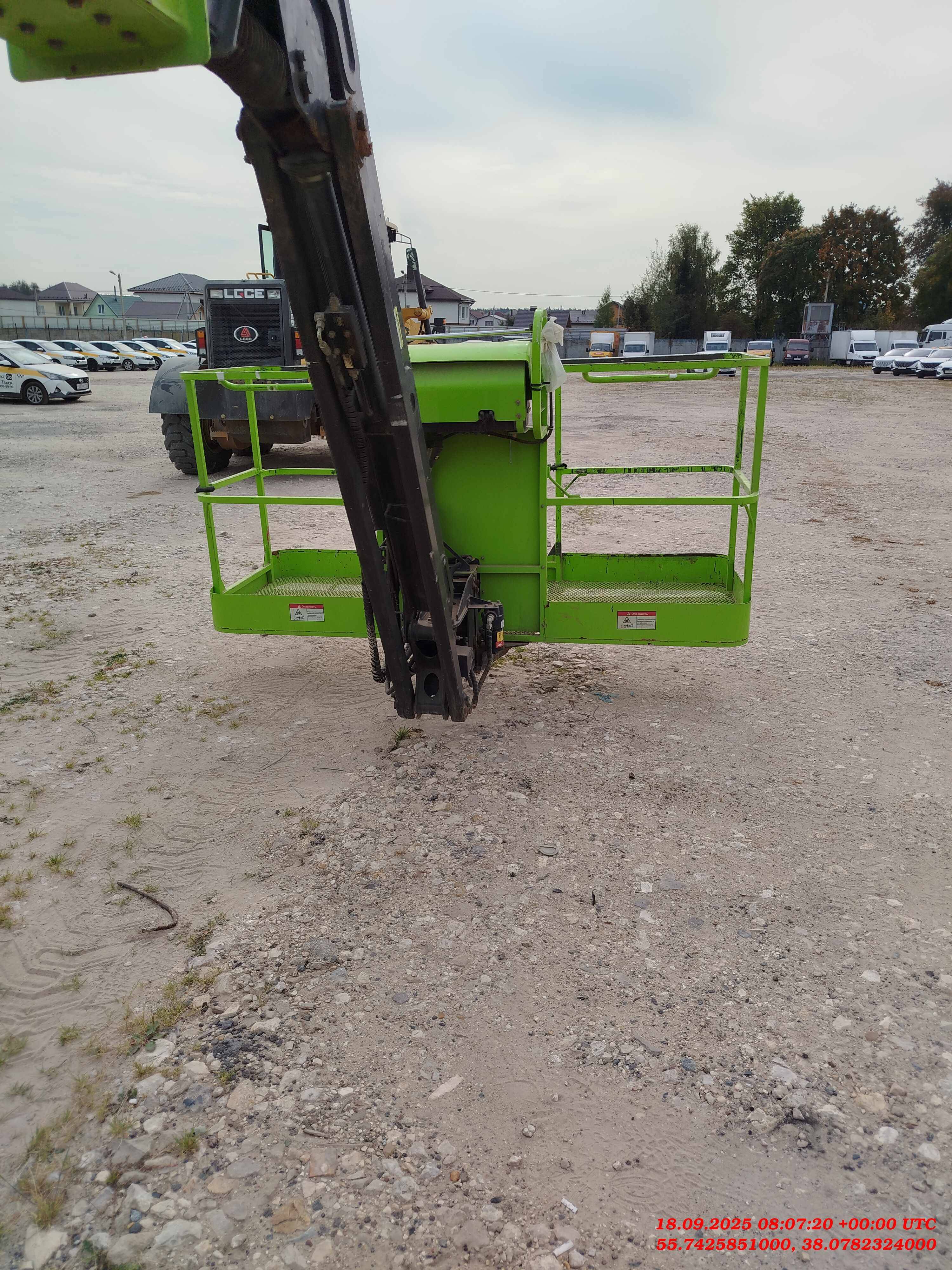 Zoomlion ZA24J Самоходный коленчатый подъемник,  1 525 км, 2023 года в лизинг