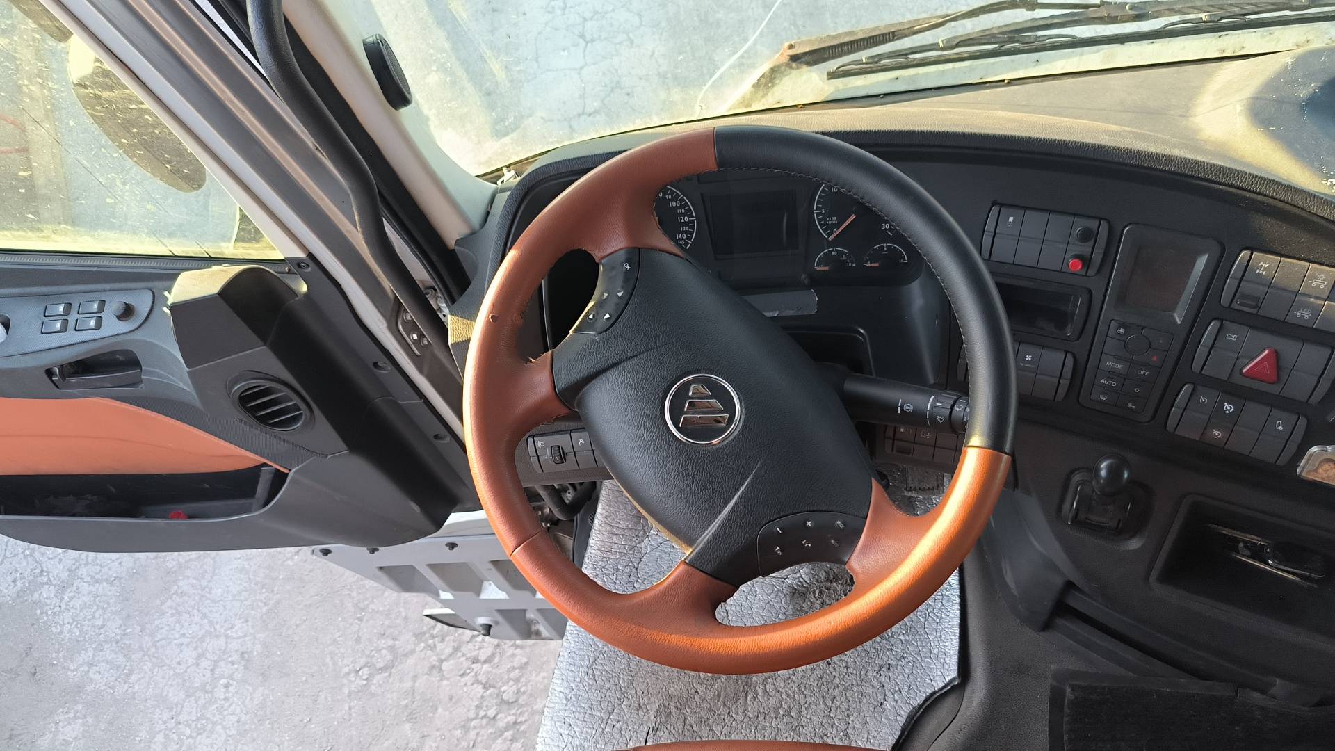 Foton AUMAN EST A 1846 AMT (4189SLFKA),  160 082 км, 2023 года в лизинг