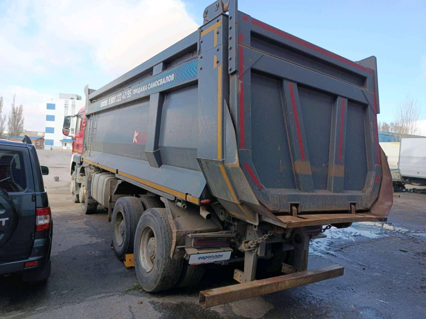 HOWO Sitrak C7H 8x4,  256 969 км, 2022 года в лизинг