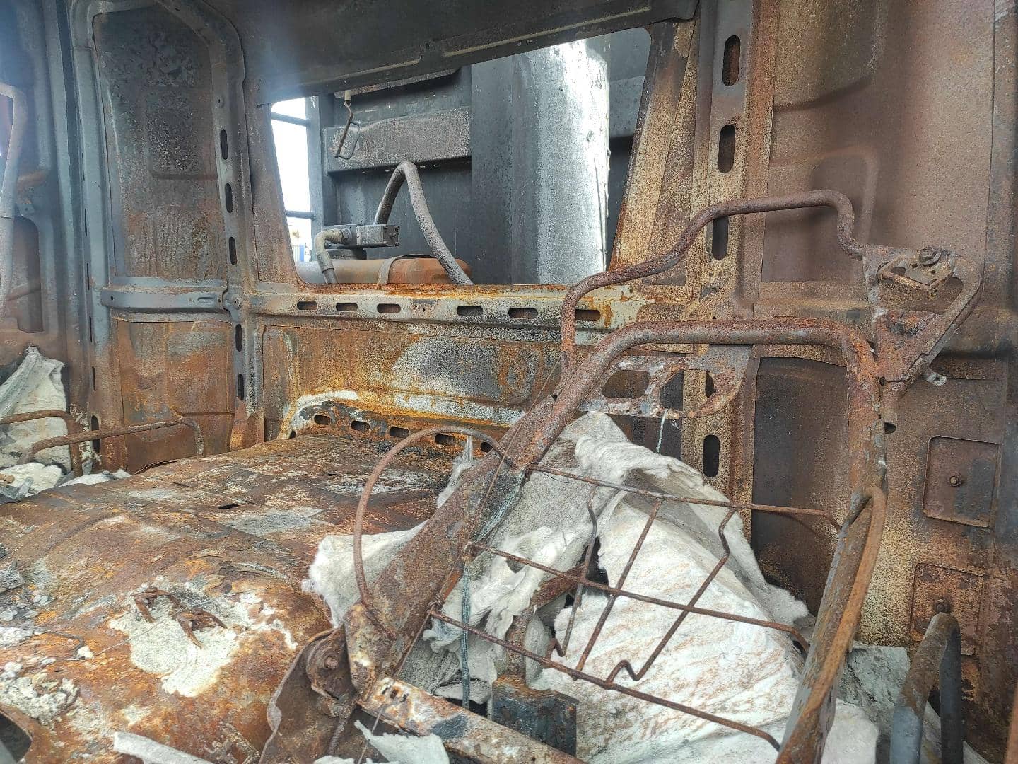 FAW CA3250P66K24L1TE5 6x6,  300 000 км, 2023 года в лизинг