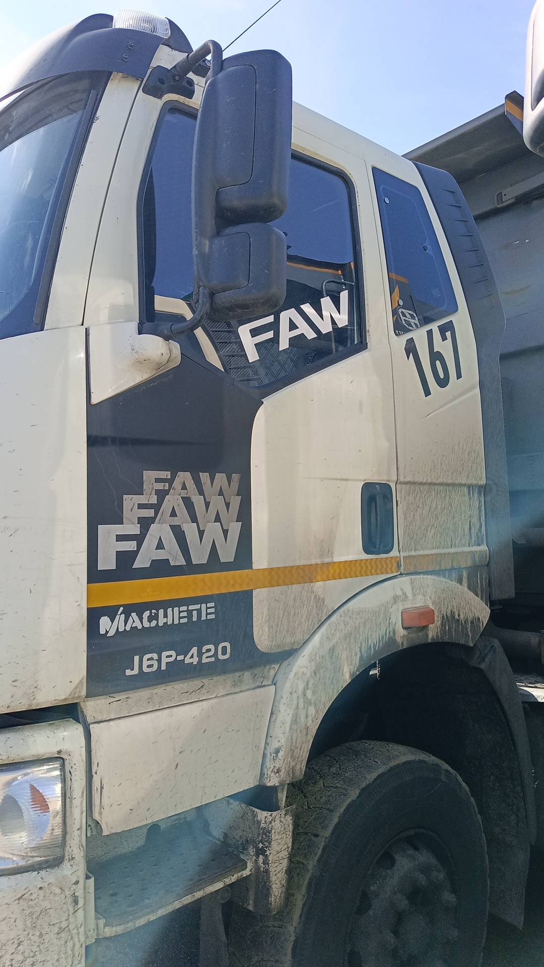 FAW CA3310P66K24T4E5 8х4,  322 468 км, 2022 года