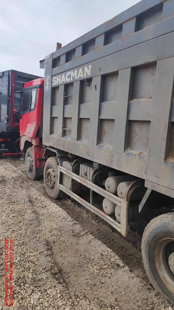 Shacman SX33186W366C,  250 000 км, 2022 года