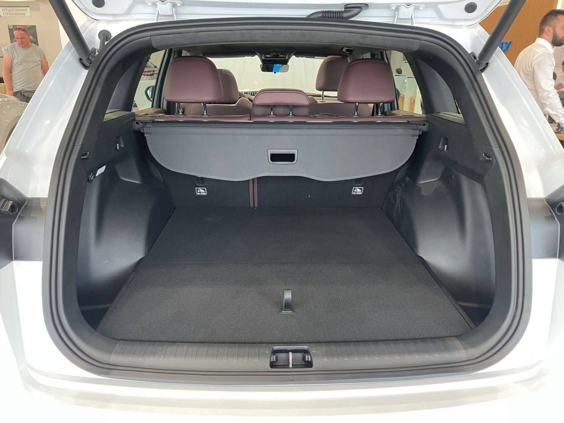 Geely Monjaro Flagship 2.0T (238 hp) 8AT 4WD